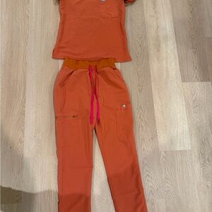 Figs discontinued terracotta set XXS top / XS bottom